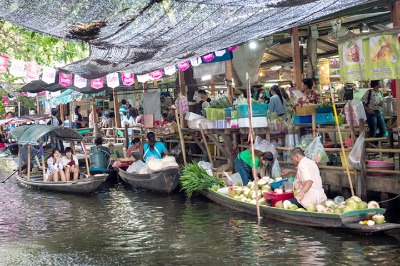Khlong Lat Mayom Floating Market - SiamBangkokMap