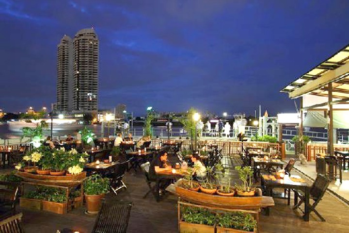 Aquatini Riverside Bar & Restaurant - SiamBangkokMap