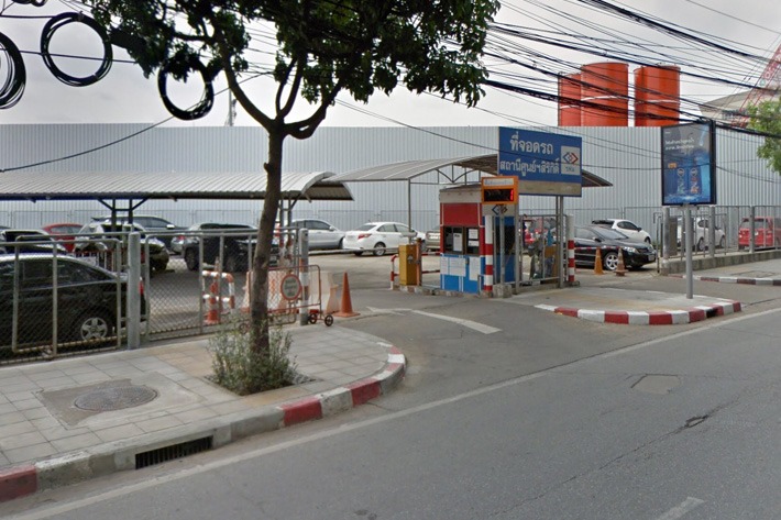 Exit.2* Car Park, Ratchadaphisek Road - SiamBangkokMap