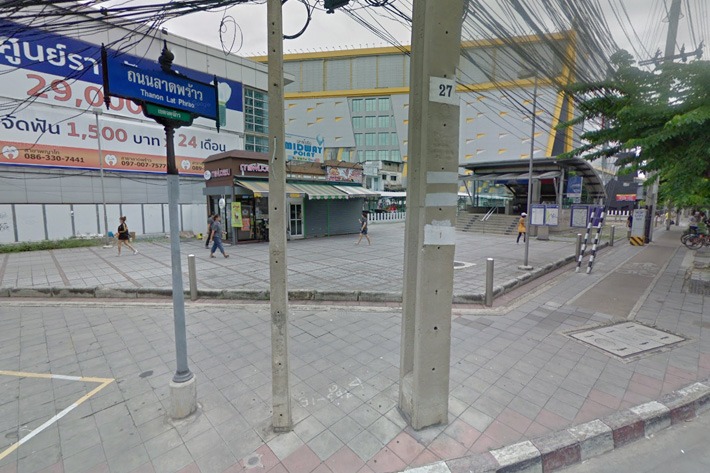 Exit.4* Lat Phrao Intersection - SiamBangkokMap